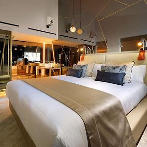 Suite Entrance to Ushuaia Club